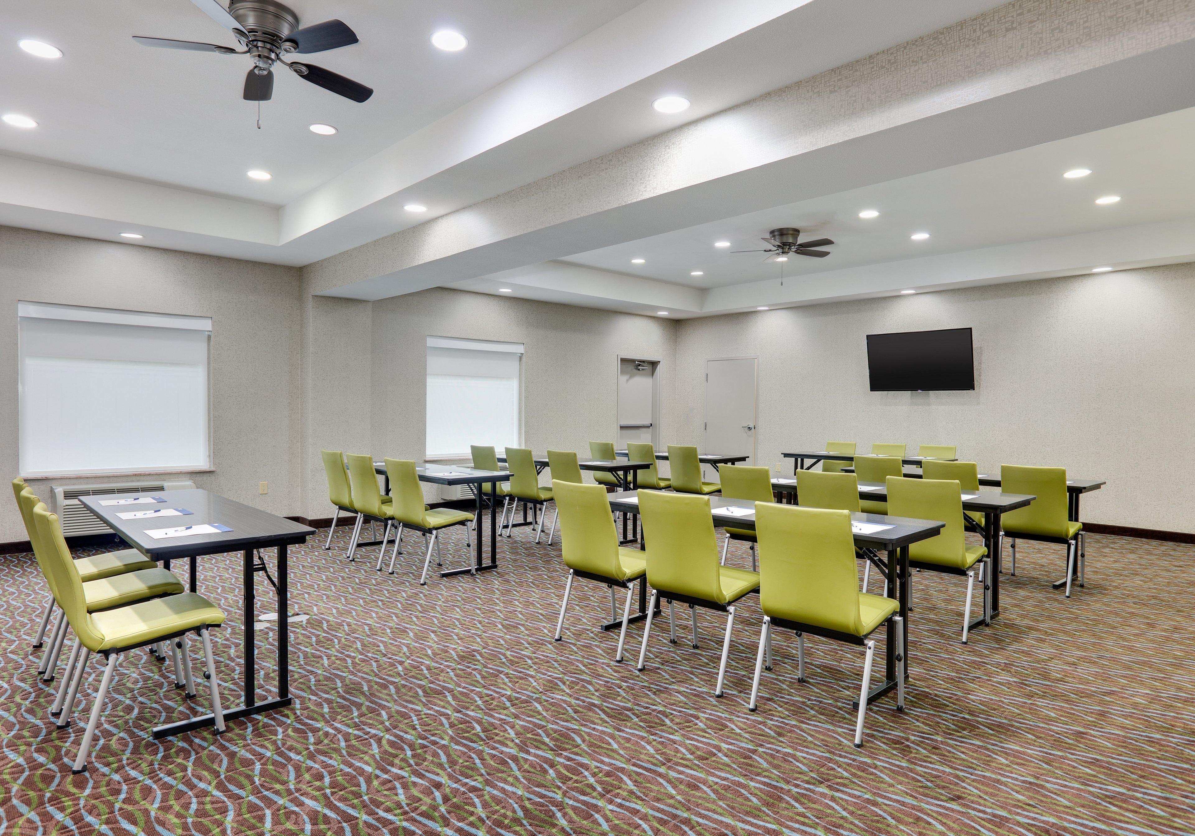 Holiday Inn Express Hotel & Suites Cleburne By Ihg Bagian luar foto