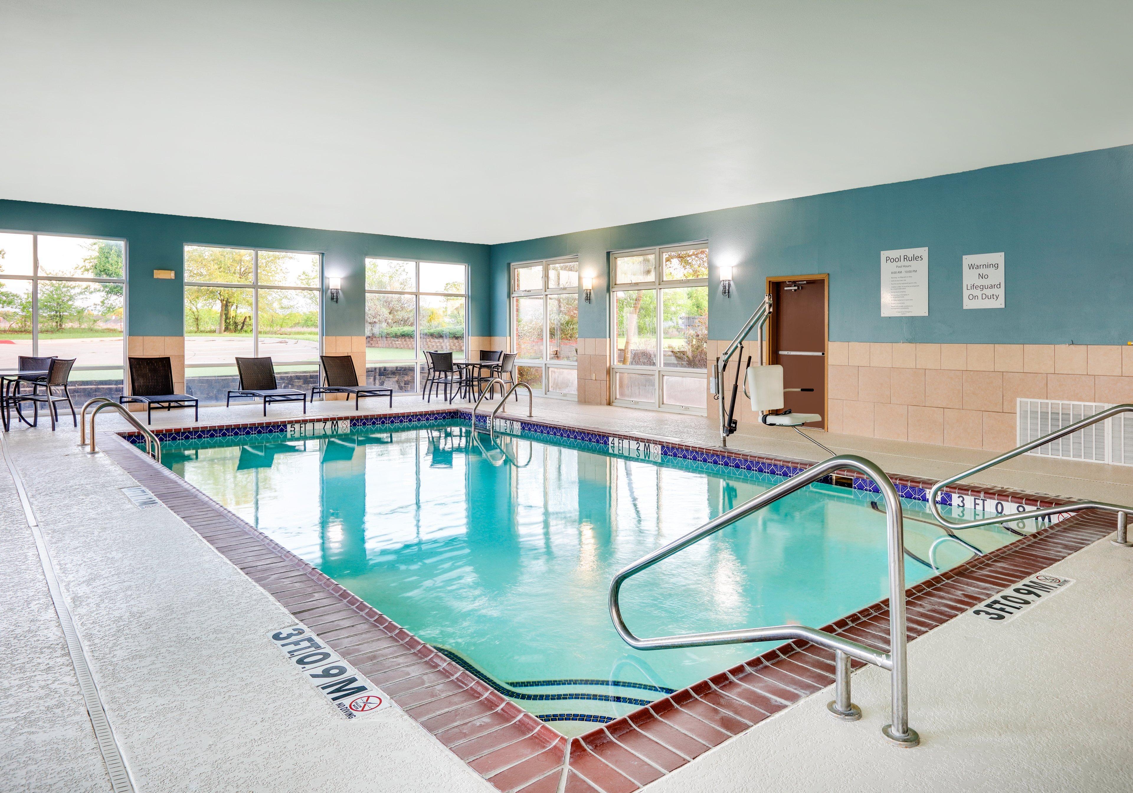Holiday Inn Express Hotel & Suites Cleburne By Ihg Bagian luar foto