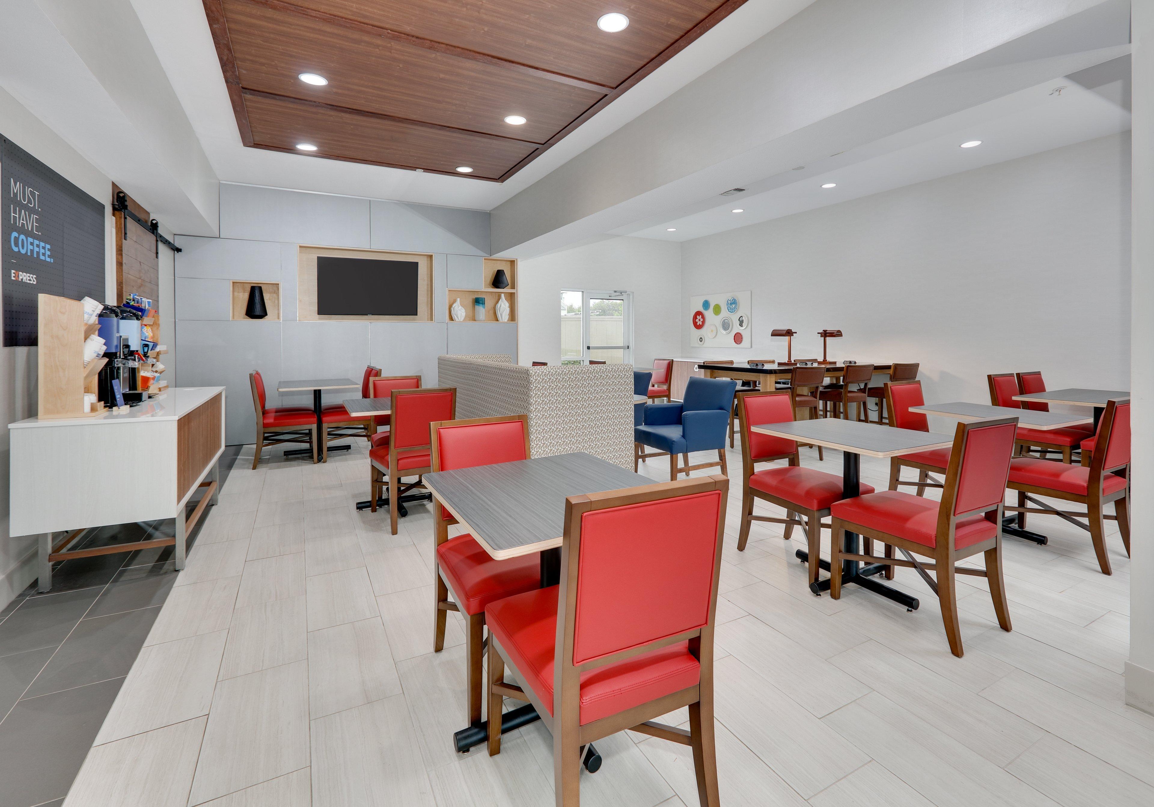 Holiday Inn Express Hotel & Suites Cleburne By Ihg Bagian luar foto