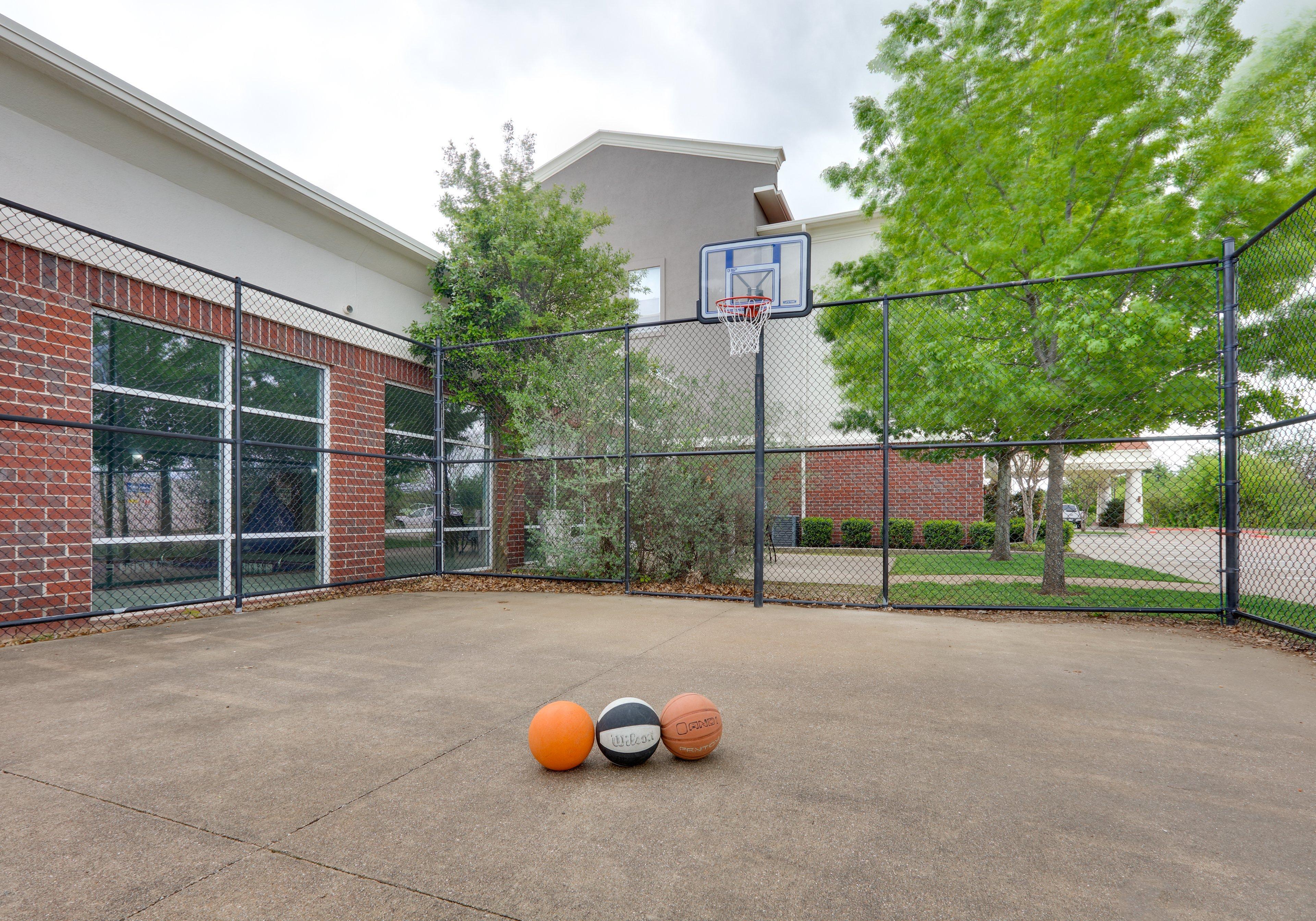 Holiday Inn Express Hotel & Suites Cleburne By Ihg Bagian luar foto